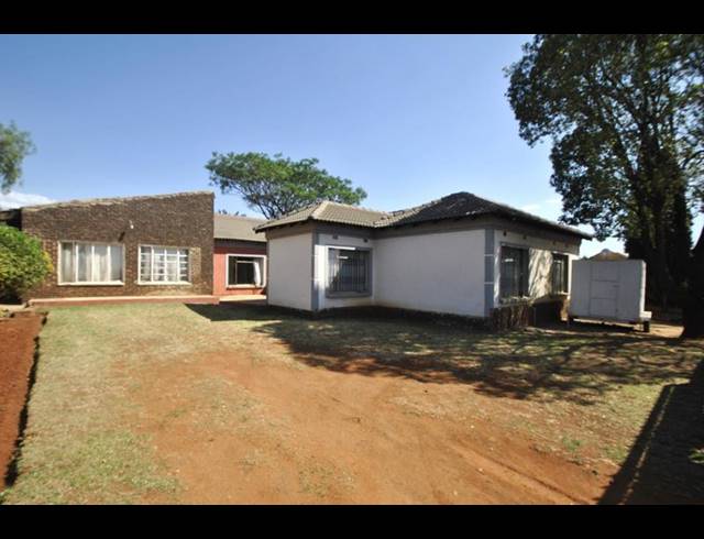 4 BEDROOM HOUSE FOR SALE IN DAWN PARK